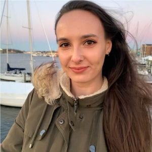 Roxi-Mitrut-Headshot-200×200-1-300×300