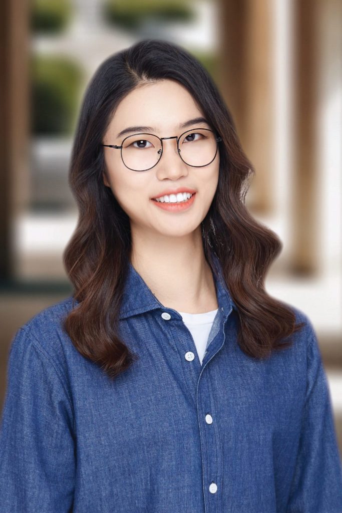 Yi_profile-e1674845066137-683×1024-1